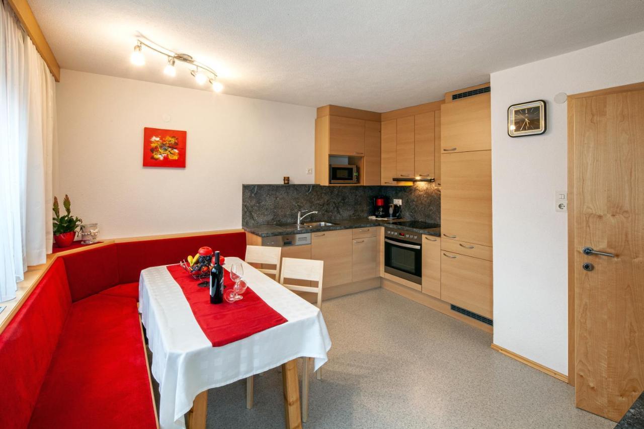 Appartements Jeitner Wenns Bagian luar foto