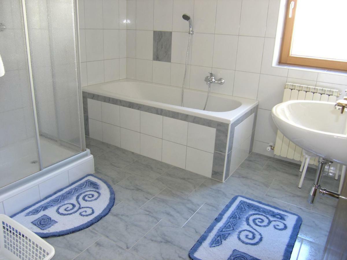 Appartements Jeitner Wenns Bagian luar foto