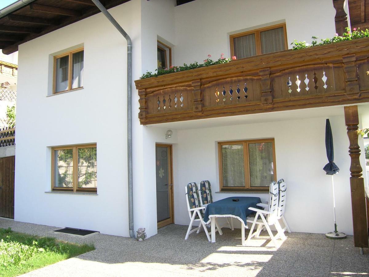 Appartements Jeitner Wenns Bagian luar foto