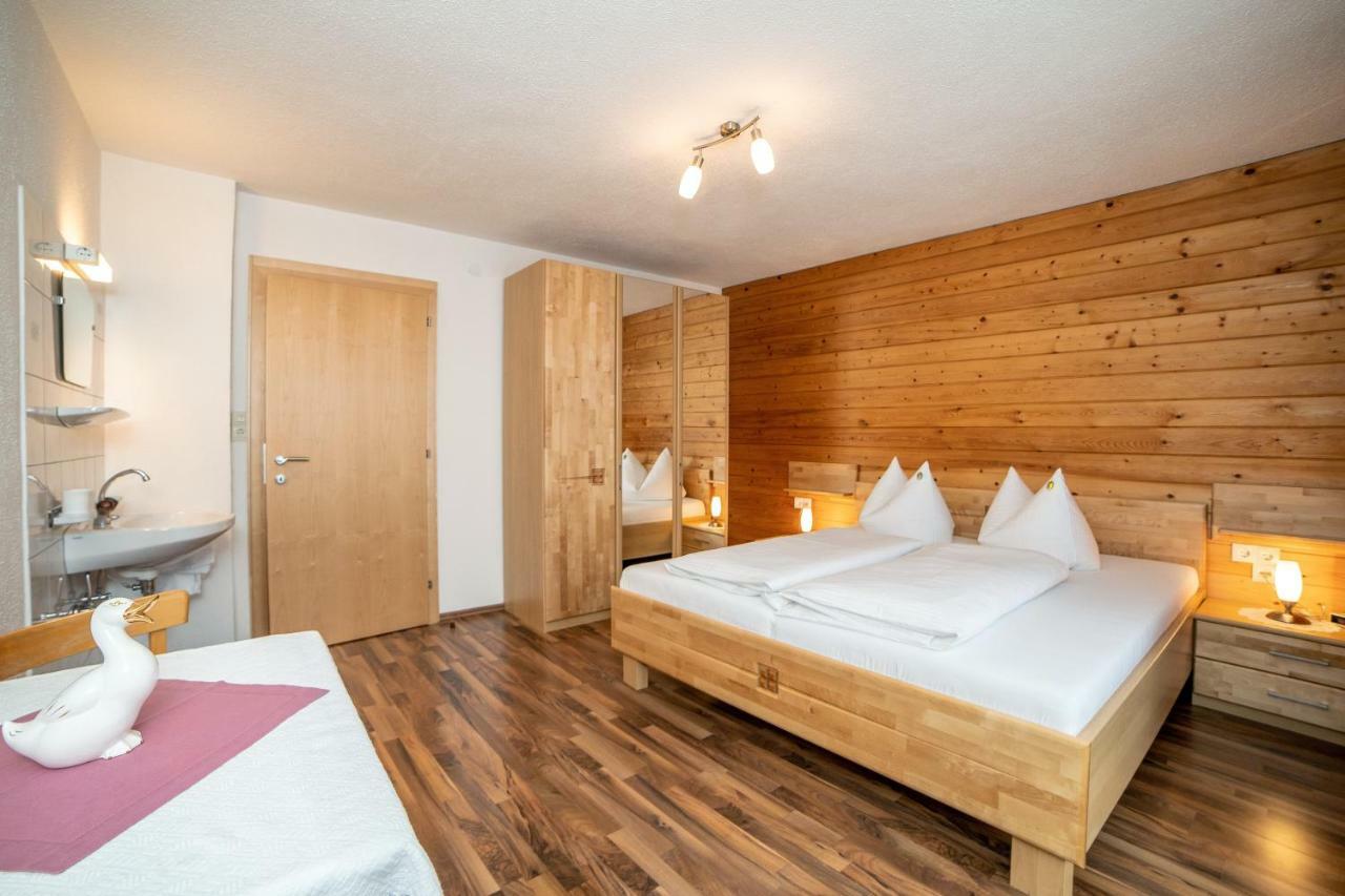 Appartements Jeitner Wenns Bagian luar foto